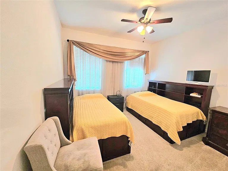 15267 Honeybell Dr — Photo 5