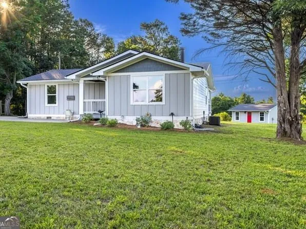 257 Kelly Farm Rd, Newnan, GA 30265