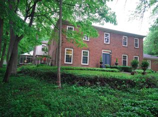 W308N7145 Club Ct, Hartland, WI 53029