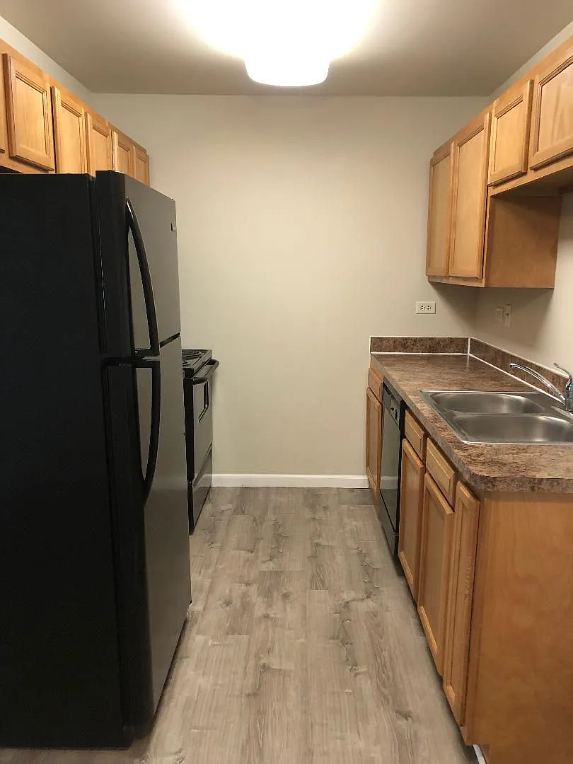 Building Photo - 508 Kungs Way