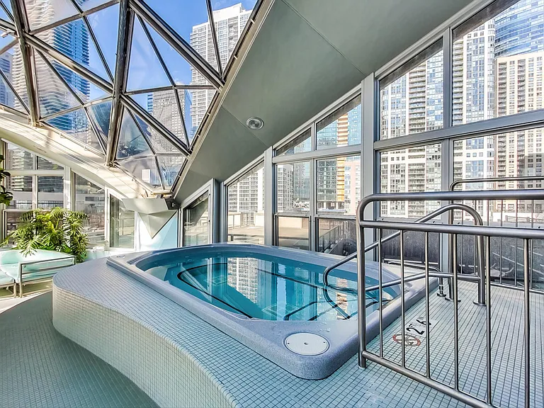 400 E Randolph St #3326 — Photo 44