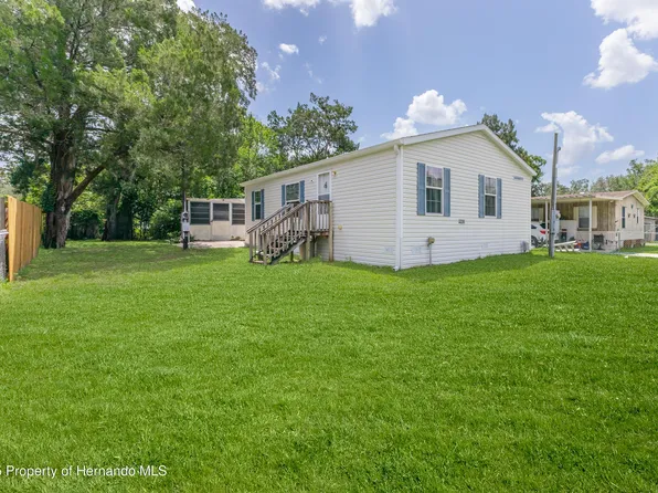 3286 Stone Hedge St, Spring Hill, FL 34606