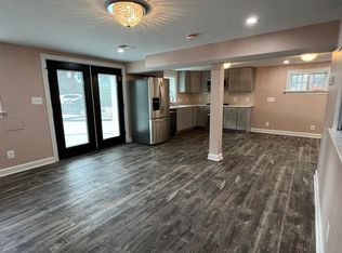 8003 Postoak Rd #B, Potomac, MD 20854