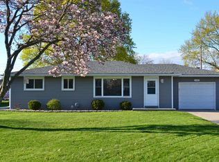 5398 Willowbrook Dr, Saginaw, MI 48638