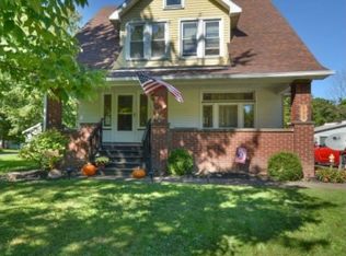 933 Webb Rd, Mineral Ridge, OH 44440