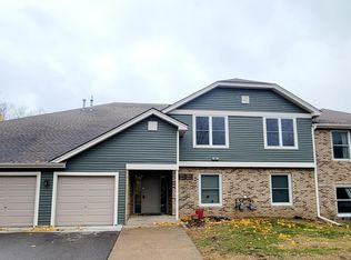 3865 Gold Point #B, Eagan, MN 55122