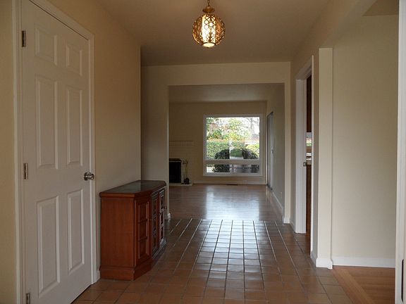 Entry Hallway
