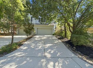 30 Blue Creek Pl, Spring, TX 77382