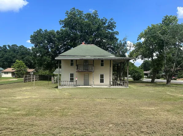 607 E 6th St, Mountain Home, AR 72653
