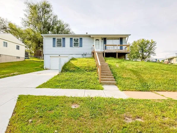 5420 Cypress Ave, Saint Joseph, MO 64503