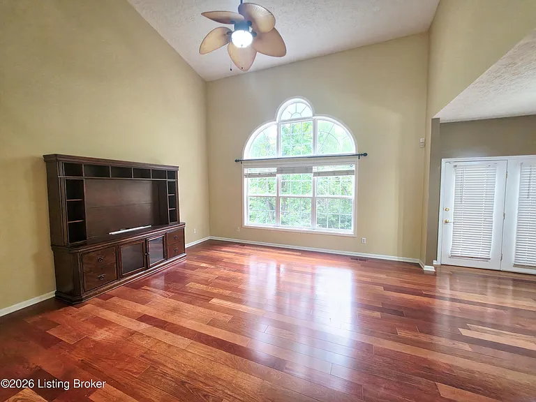 11036 Symington Cir — Photo 10