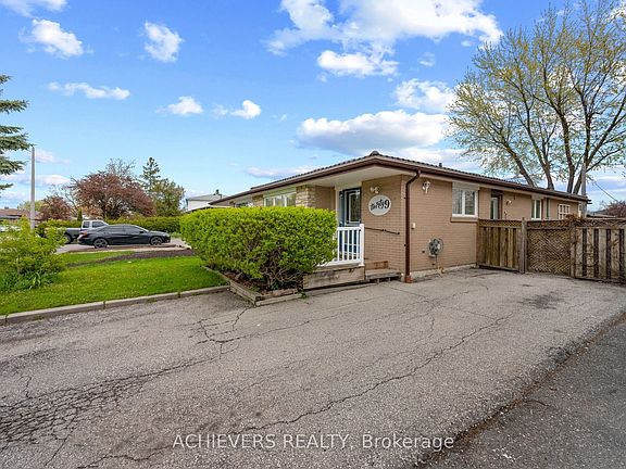 3rd image of 39 Danesbury Cres