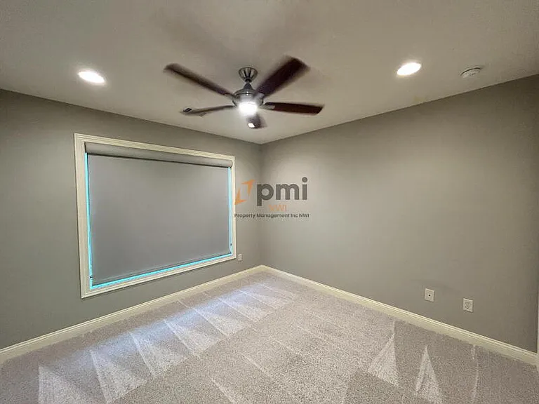 827 Veterans Ln — Photo 8