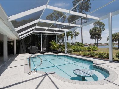 700 Lambton LN, Naples, FL, 34104