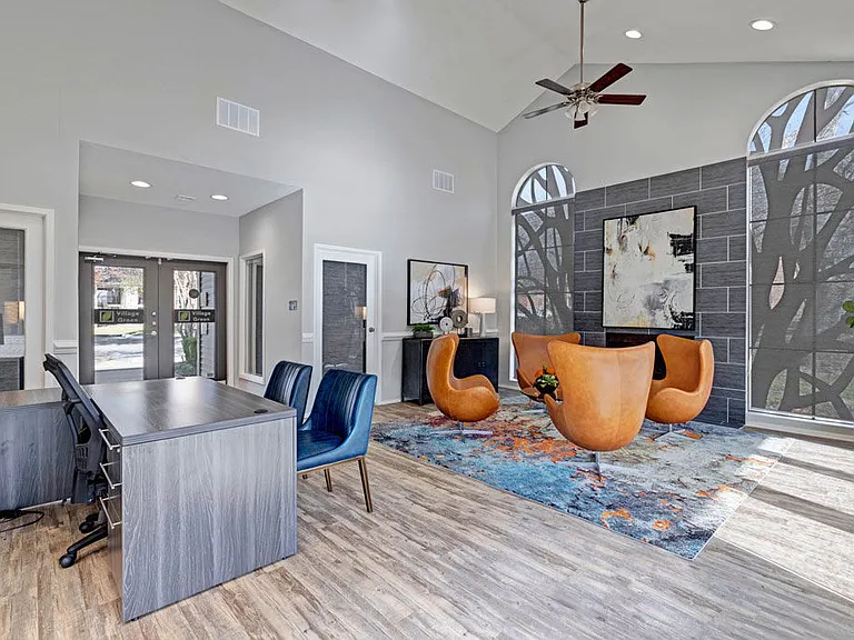 Village Green Apartments — Photo 11