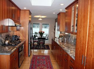 13042 Riviera Pl NE, Seattle, WA 98125