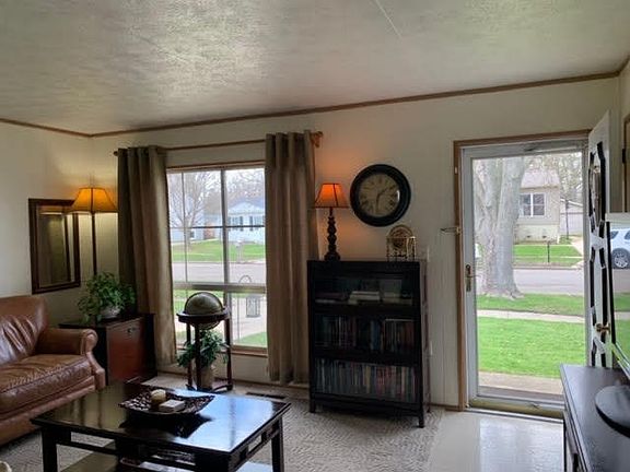 3rd image of 8705 Wakefield Dr