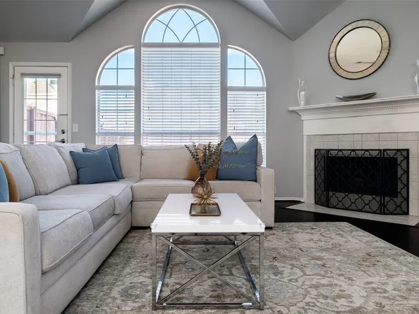 2513 Hunters Run Dr, Plano, TX 75025