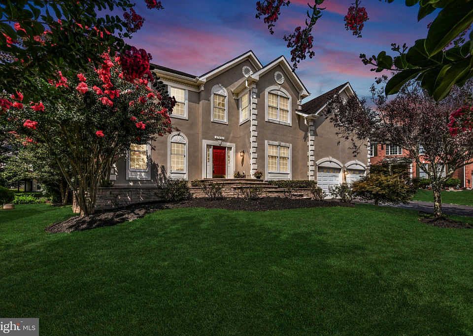 1st image of 47426 Riverbank Forest Pl