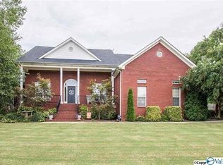 208 Forest Home Dr, Trinity, AL 35673