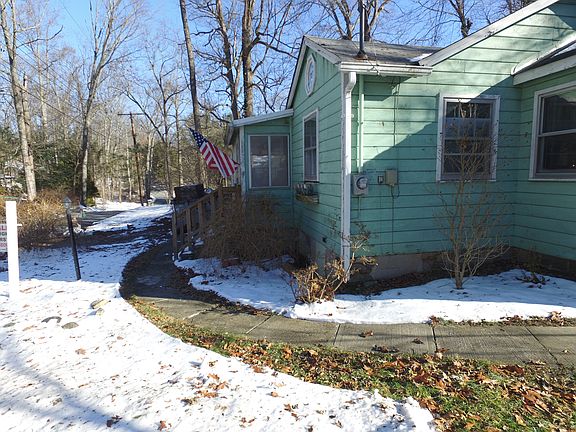 2nd image of 914 Edgewood Dr