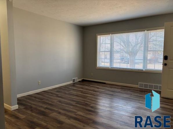 sioux-falls-south-dakota-447160148 picture