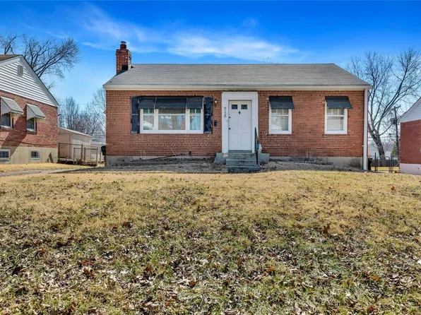 8128 Braddock Dr, Saint Louis, MO 63130