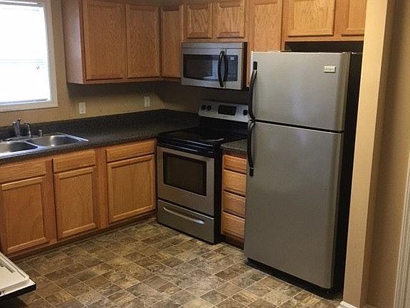 4th image of 501 Village Creek Dr APT D