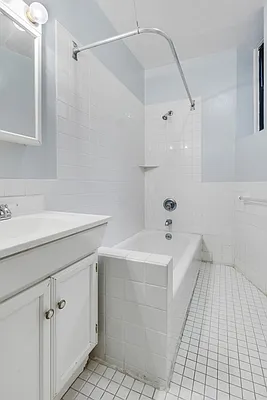 Rented by Cooper & Cooper Real Estate | media 9