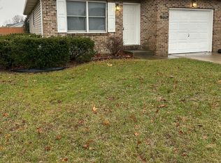 999 Spring Crossing Dr #B, Middlebury, IN 46540