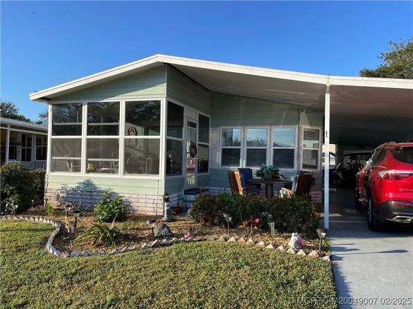 16384 SW Four Wood Way, Indiantown, FL 34956