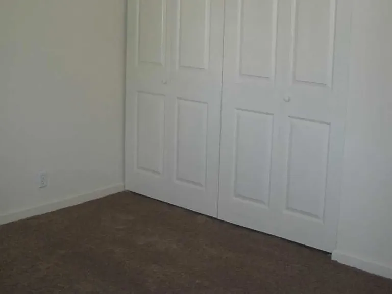 Westwood Apartments — Photo 7