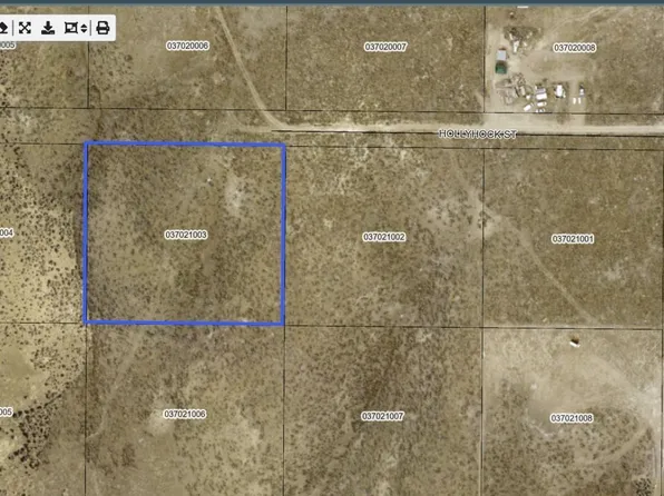 Hollyhock St, Elko, NV 89801