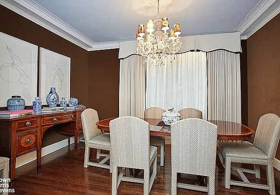 4th image of 117 E 72nd St #3E