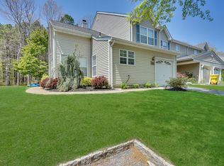 605 Woodbine Ln #1000, Lakewood, NJ 08701