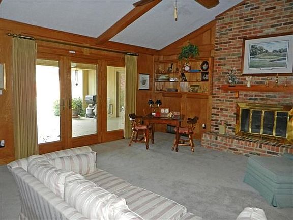 5th image of 9435 Windy Knoll Dr