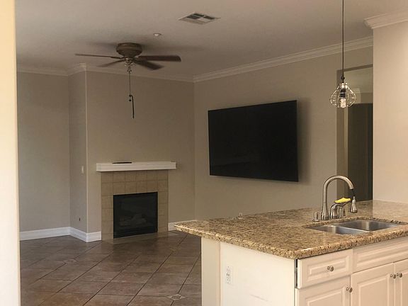 3rd image of 27424 Woburn Ct Unit 3