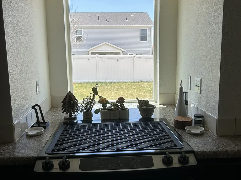9475 Castle Oaks Dr — Photo 5