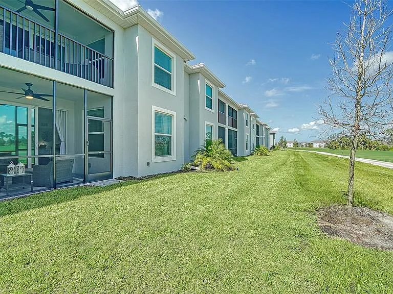 12550 Galapagos Ct #106 — Photo 34