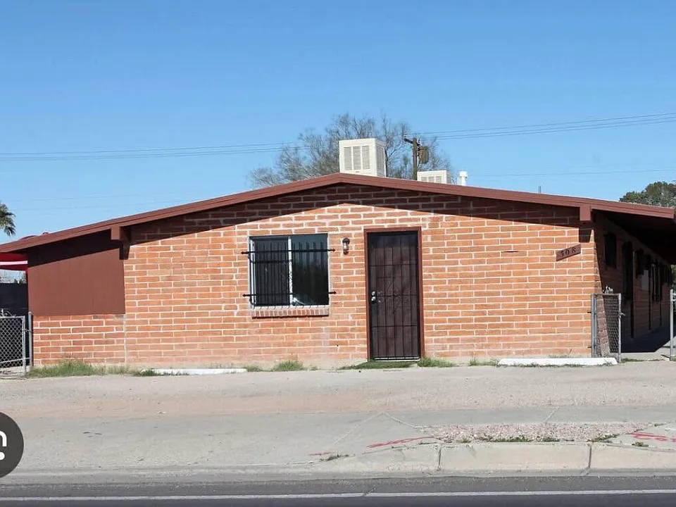 Building Photo 4