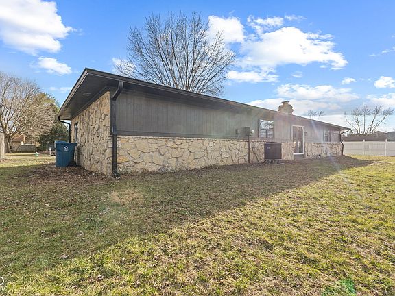 5th image of 710 Erber Ct
