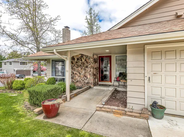 2759 Pennington Dr, Medford, OR 97504