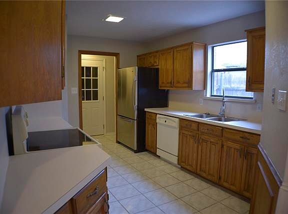 2nd image of 2170 Cordoba Dr
