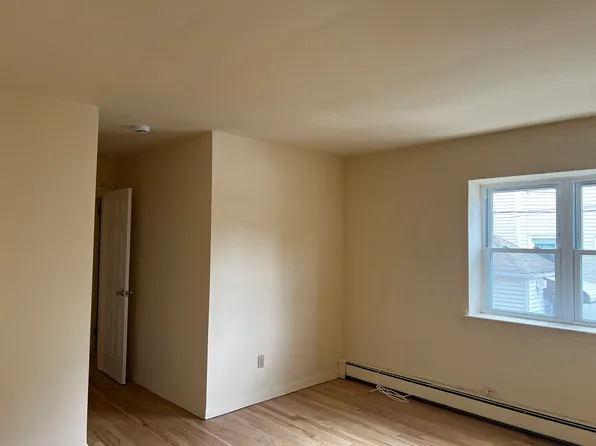 238 Palisade Avenue image 2 of 11