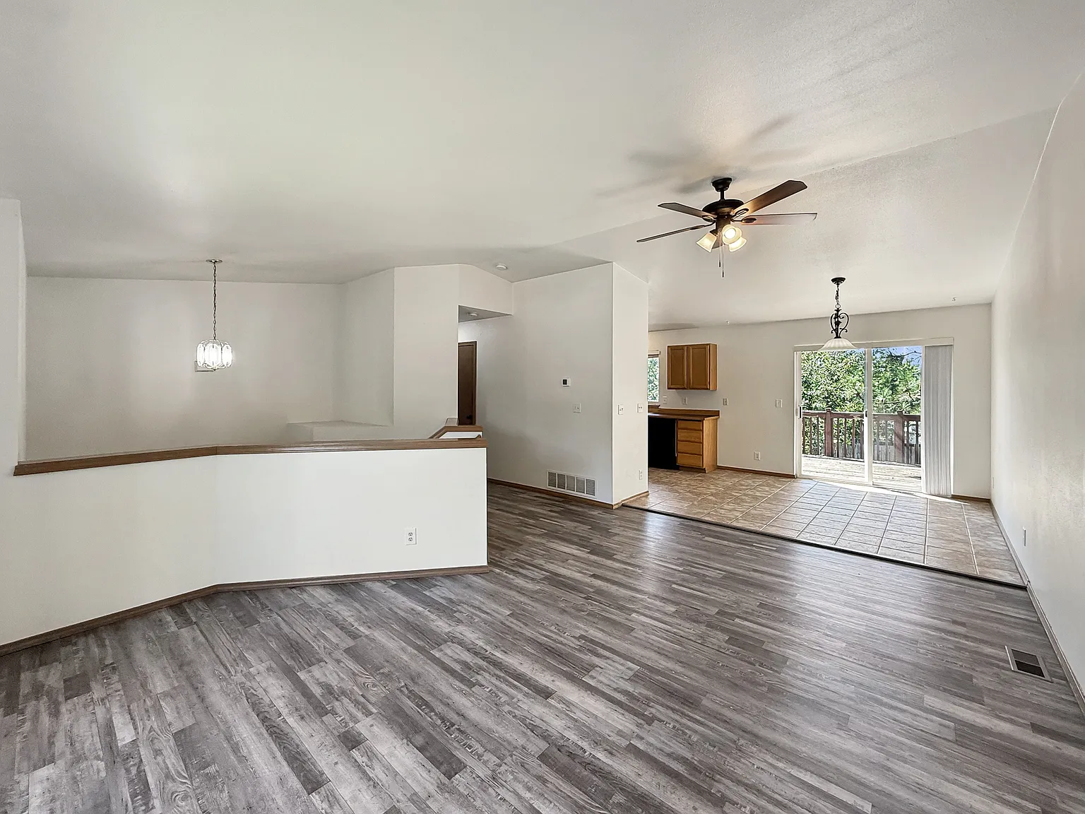 2565 N Stagecoach Dr - 1 — Photo 2
