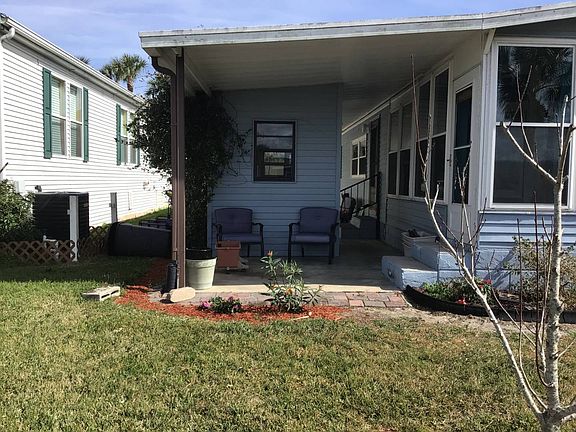 2nd image of 620 Waveside Dr
