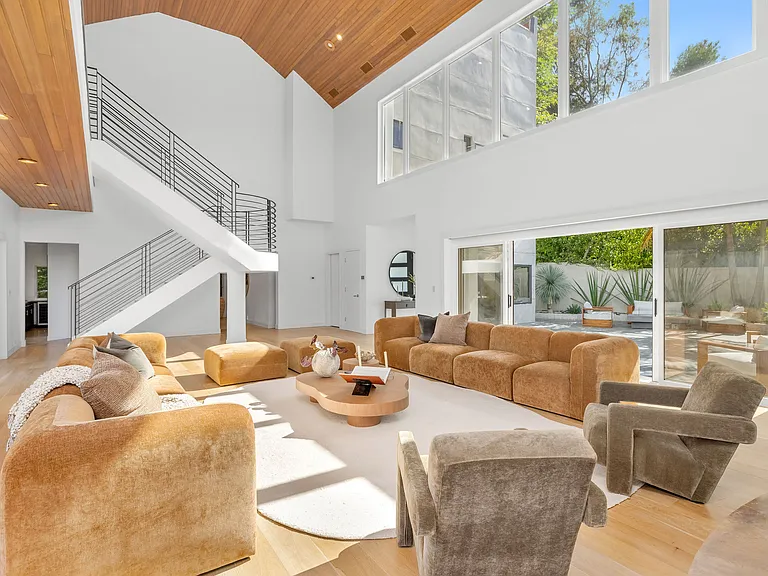 Pinnacle Pl — Photo 7
