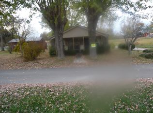 64 Willow St, Spencer, TN 38585