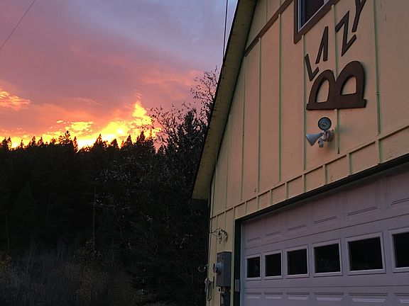 1200 sq ft barn/garage