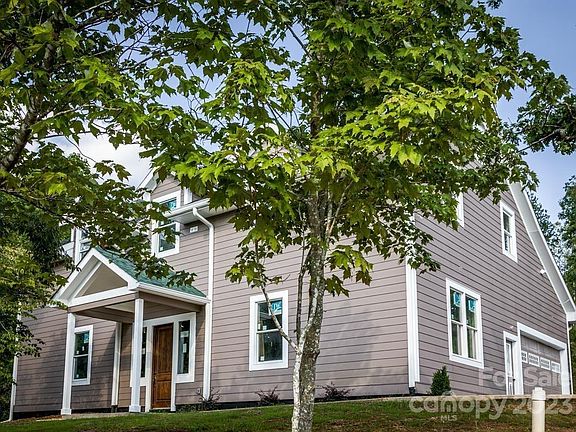 4th image of 132 Blue Horse Ln